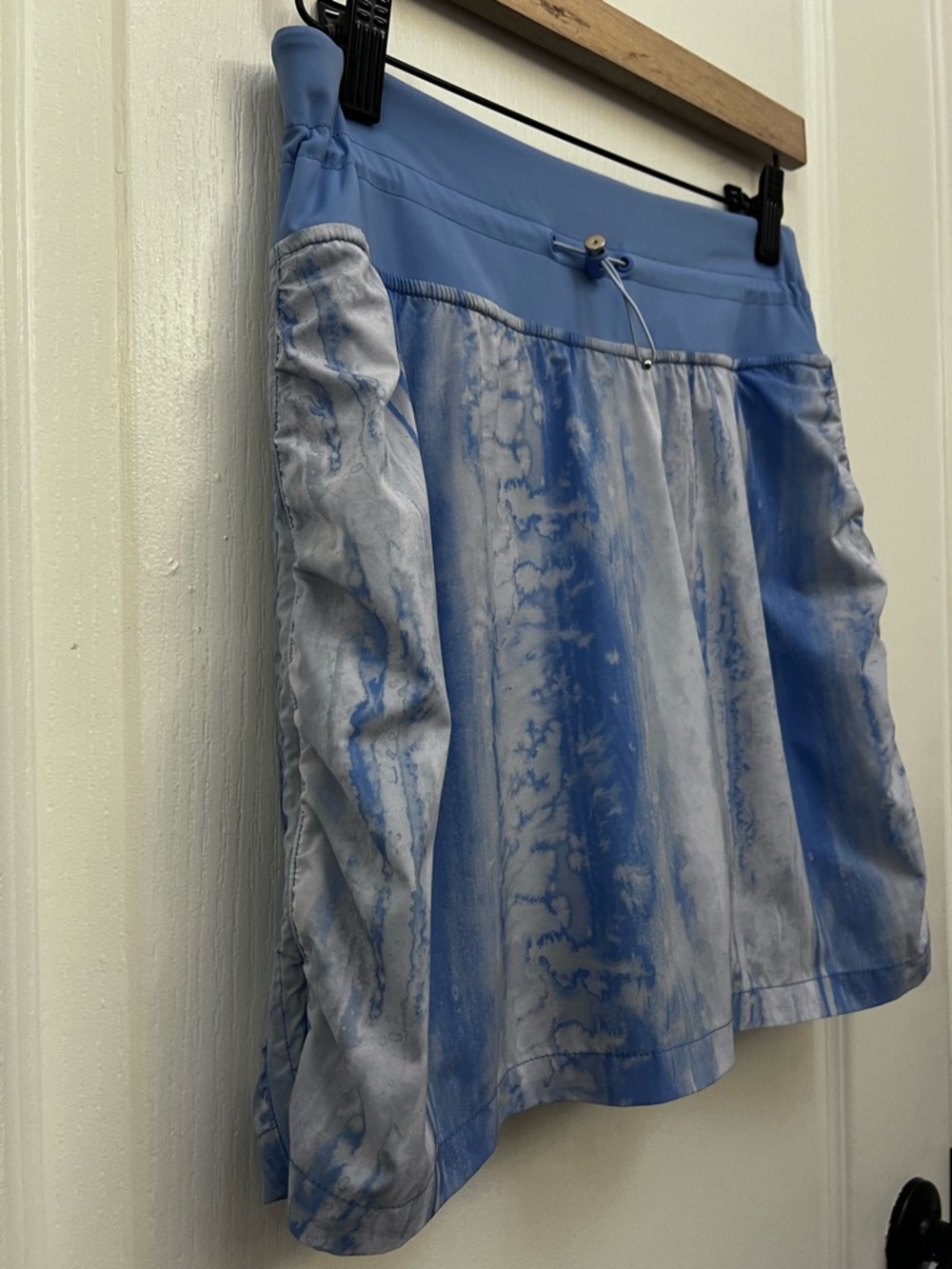 TravisMathew Blue Marble Print Ruched Golf Tennis Skort Women’s Small - Picture 6 of 12